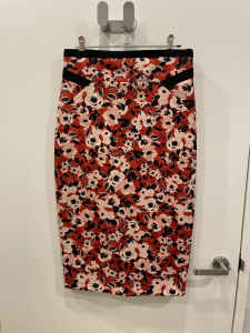 Cue size 10 pencil work skirt red floral