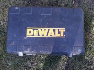 DeWalt 18v Tool Kit, Recipocating, Circular Saw, Drill, Light, Charger