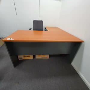 Office Desk and Return Chair