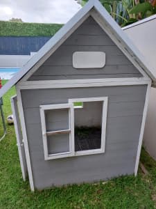 Childrens Cubby House 