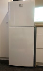 Kelvinator 211 L top freezer refrigerator. New condition! RRP $600.