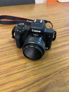 Canon EOS M50 Mirrorless Camera 15-45mm Lens