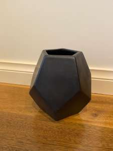 Vase - black pentagon geometric vase