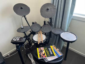 Roland TD-11 Electronic Drum Kit (extended) with extras