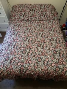 Double Bed Floral Quilted Bedspread