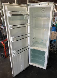 Liebherr 344l Integrated fridge. Second hand but rarely used