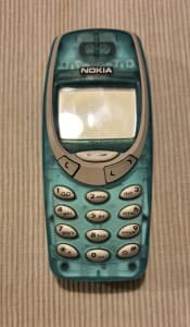 Classic Nokia 3310 in excellent condition
