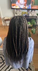 Box braids/ African hairdresser