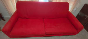 Red 2.5 seater lounge Good Condition