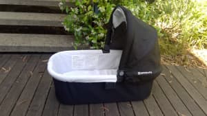 UPPAbaby carrycot bassinet