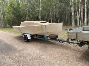 Young N620 project boat on regd trailer