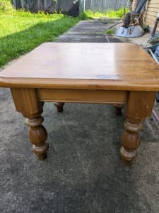 Country Style Wood Coffee Table