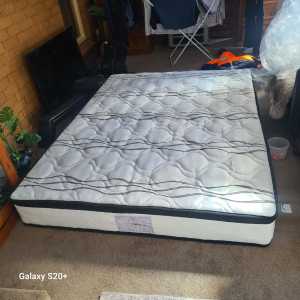 Brand new queen mattress 