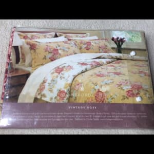 Gainsborough queen bed quilt set, ‘vintage rose’