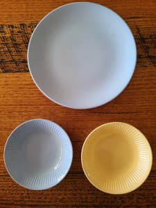 Johnson Australia dinnerware crockery retro vintage plates quality 