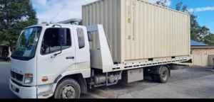 Newbuild 20ft lockable single trip containers PAY ON DELIVERY 
