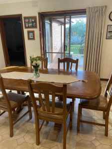 oakleigh dining table with 6 chairs oak