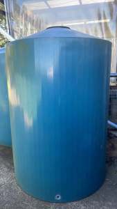 Rain water tank 2,500 litre capacity
