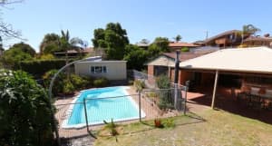 Spacious 4x2 family home behind Willetton SHS available NOW