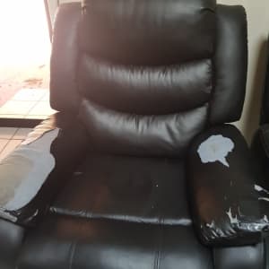 FREE! Two Single seater reclining sofas, in black, Recliners working