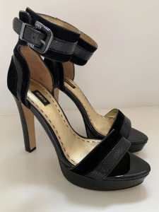 Mimco Womens Black Leather Snake Print/Suede Platform Heels Size 38