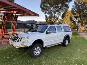 2007 Holden Rodeo LT, (4x4) 5 speed manual, Crew Cab P/UP.