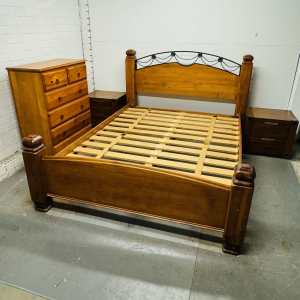 Queen bed frame Q3936 iron solid timber (delivery for extra)
