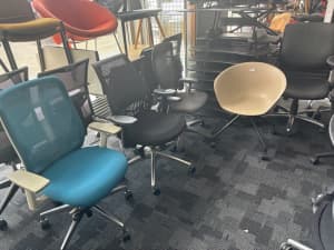 Office chair ( delivery available)