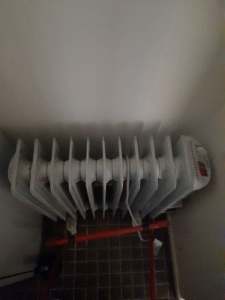Great oil heater works well in good condition 