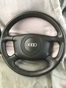AUDI A4 STEERING WHEEL.AIRBAG NOT A RECALL..