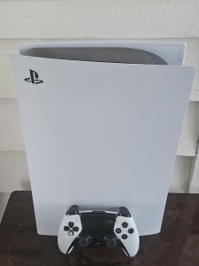 PS5 disc version with PS Pro Edge controller