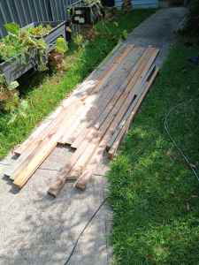 Timber 70mm x 35mm - 3 x 2.4m, 7 x 3.0m (roughly)