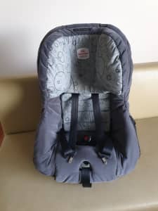 Britax Safe-n-Sound Meridian AHR baby seat