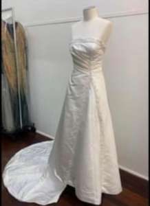 Wedding Dress (CASH ONLY )