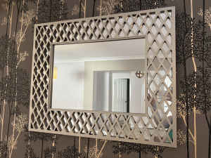 Rectangle mirror with cross hatch matt silver frame