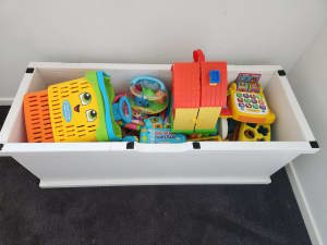 Wanted: Toy box with toys 