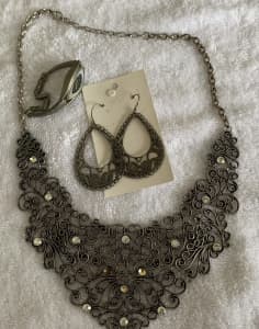 Retro Silver Necklace, drop earrings, cardinal quartz watch