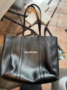Balenciaga everyday tote bag