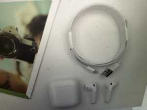 Apple - AirPods 2nd Generation - White (2nd Hand)