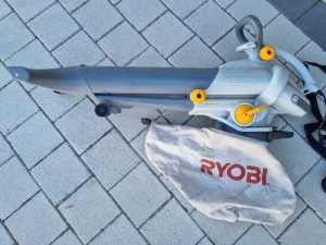 Ryobi Vacuum Blower - Electric