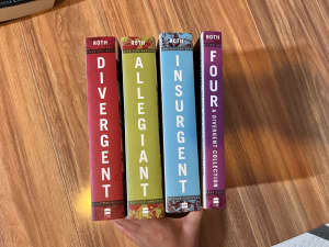 Divergent Series - SPECIAl Edition NEW (Dystopian Teens Book)