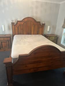 Queen size solid timber bedroom suite
