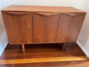 Beautiful Chiswell teak mid-century sideboard
