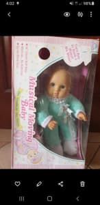 MUSICAL MOVING BABY DOLL