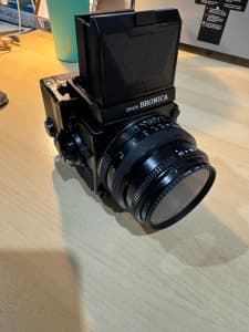 Bronica ETRSi 75mm F/2.8 Lens Sekonic flashmate L-308X medium film
