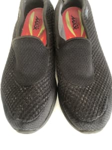 Womens Black Sketchers Shoes Size 9.5US 6.5UK 39.5 EUR