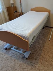 NOVIS AVALON FLOOR NURSING/HOSPITAL BED