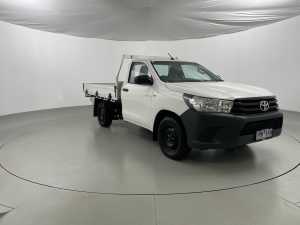 2017 Toyota Hilux TGN121R Workmate 4x2 White 6 Speed Sports Automatic Cab Chassis