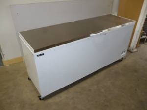 New Commercial Bromic Chest Freezer Large 670L 2Yr Warranty Steel Top