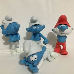 Large Smurf toy figures